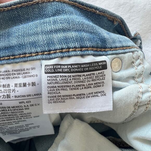 Levis Light Blue Washed Denim Shorts - Picture 6 of 6